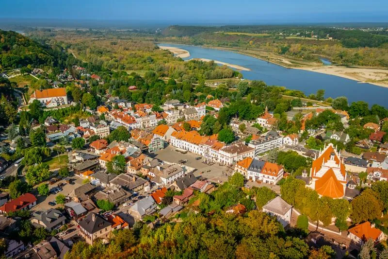 Co zobaczyć w Kazimierzu Dolnym? Przewodnik po najciekawszych atrakcjach miasta