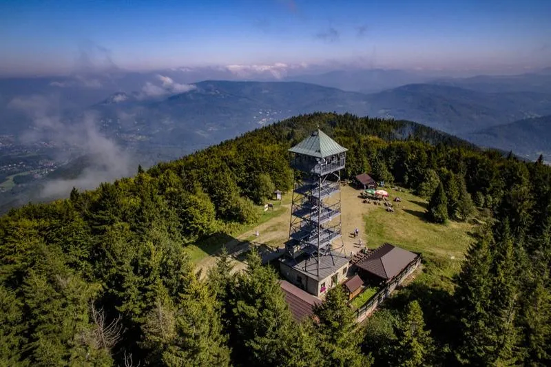 Najlepsze sposoby na dojazd z Ustronia do Szczyrku - porady i wskazówki