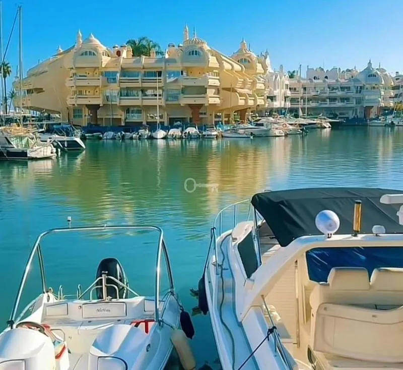 Przewodnik po dojeździe z lotniska Malaga do Benalmádeny – sprawdź najdogodniejsze opcje transportu