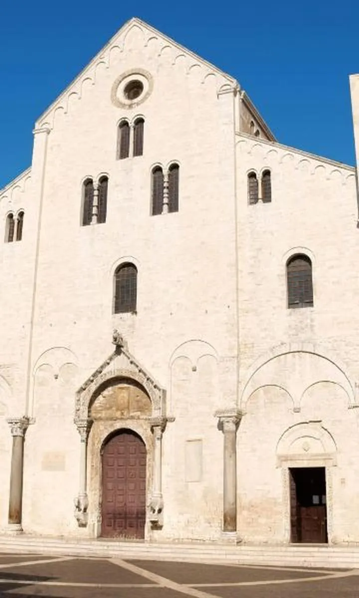 Bezpośrednie loty Poznań-Bari