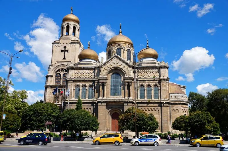 Czas lotu Katowice - Warna