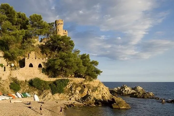 Czas lotu do Lloret de Mar