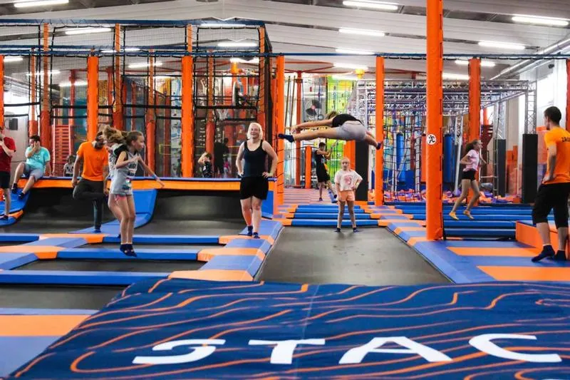 Dojazd do stacji Grawitacja