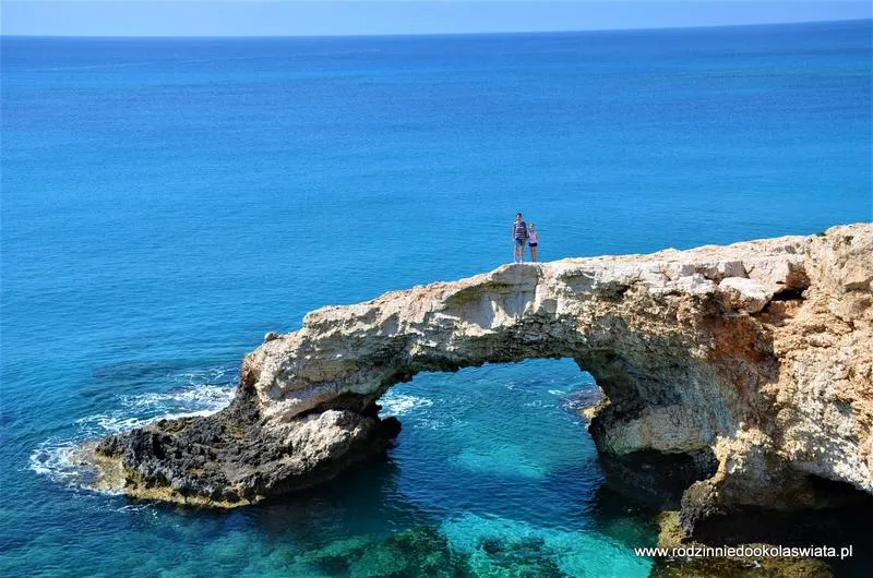 Lot z Polski na Cypr