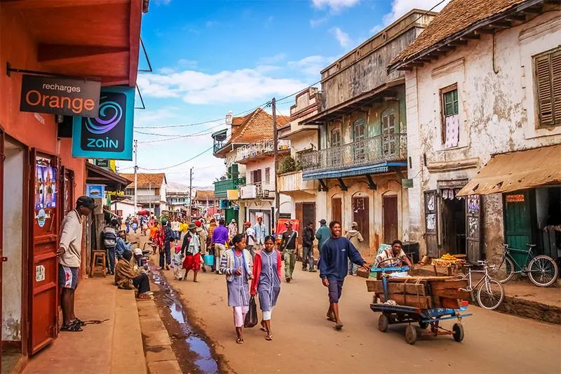 Lot z Warszawy na Madagaskar