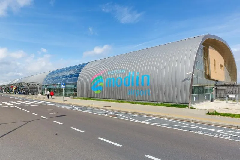 Taksówki i car-sharing Modlin