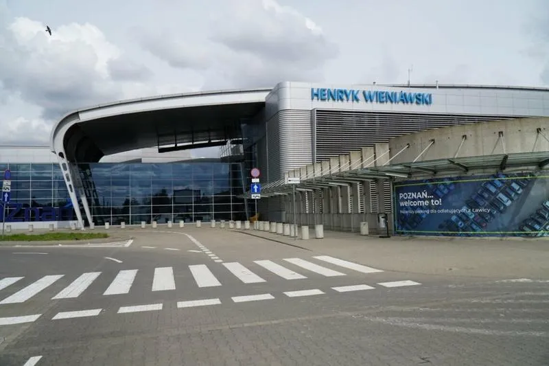 Transport z dworca PKP do lotniska